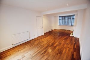 Lounge/Diner- click for photo gallery